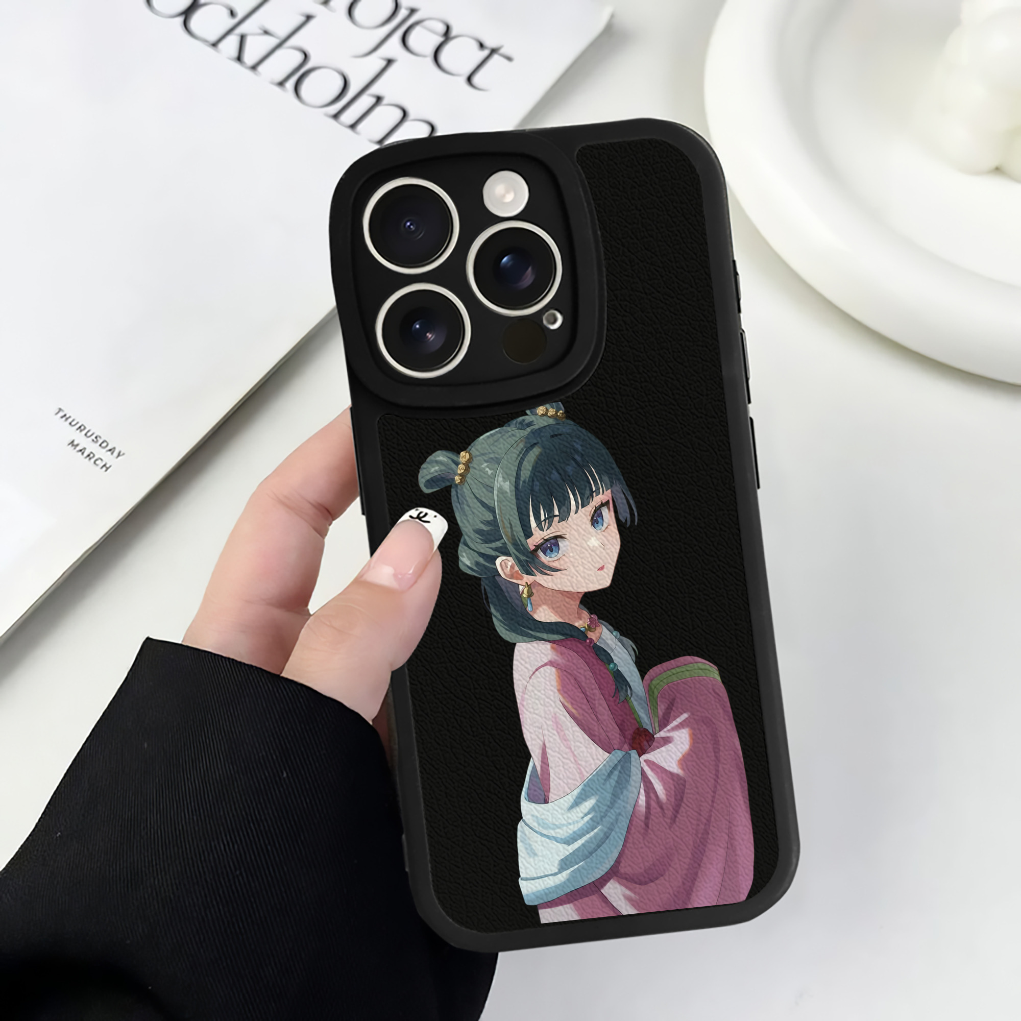 （画像用） 薬屋のひとりごと The Apothecary Diaries 【iPhone 16シリーズ対応】シリコンスマホケース（レザー調） 材質：シリコン